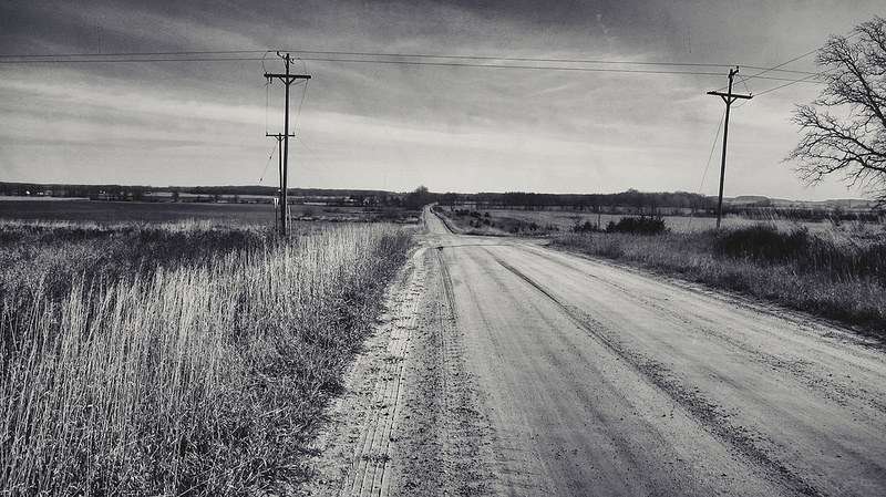 dirt_road_black_and_white
