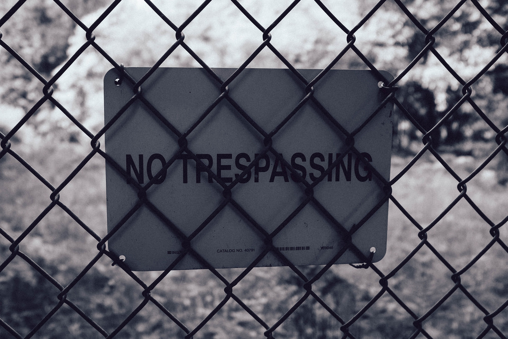no-trespassing-close-bw