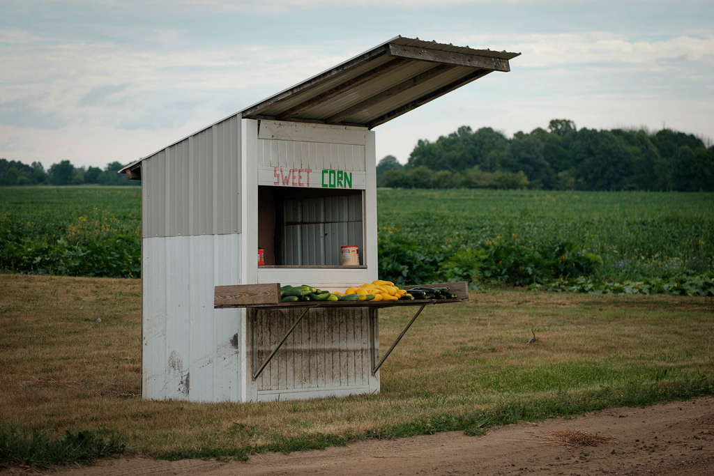 road-side-shack-veggies