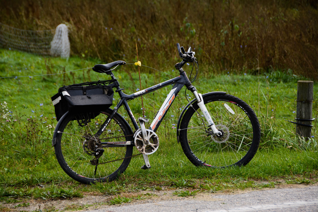 tractor-repair-bike