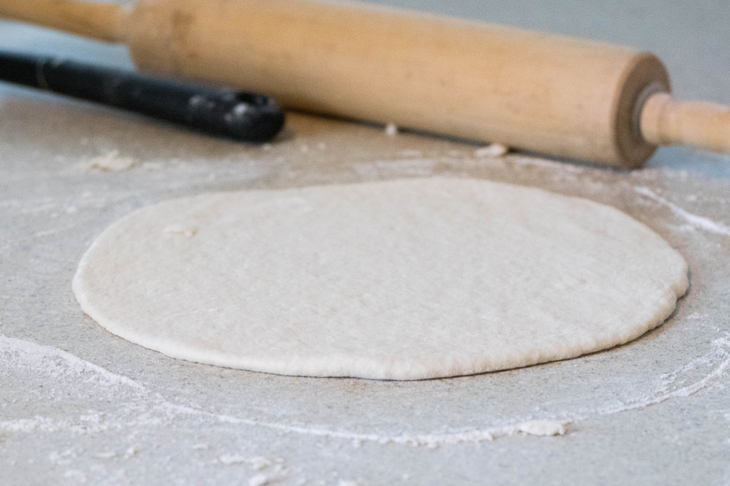 pizza-dough-rolled-out